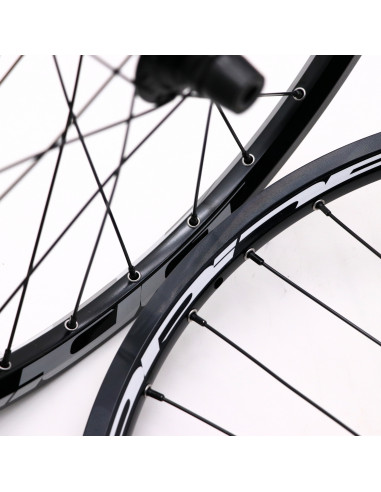 Pride Control Exp V-Brakes 28h / Forward Joyride V2 10mm Wheelset