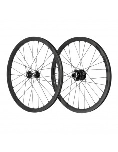 Roues 20" (451) Pride Wave Matt Black / Control V2 10-15mm Black