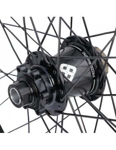 Wheels 20" (406) Pride Wave Matt White - Matrix 20/15mm - Black